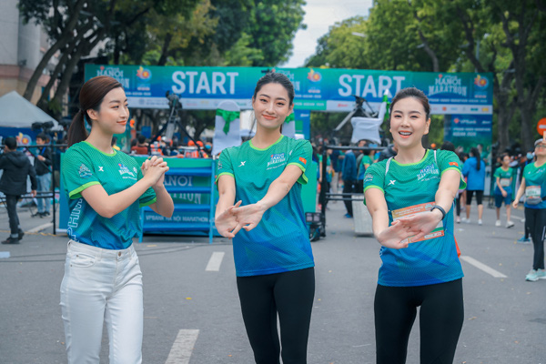 Dàn Hoa hậu Việt Nam, diễn viên Thanh Sơn, BTV Mai Ngọc tham gia chạy ủng hộ người dân miền Trung - Ảnh 9.
