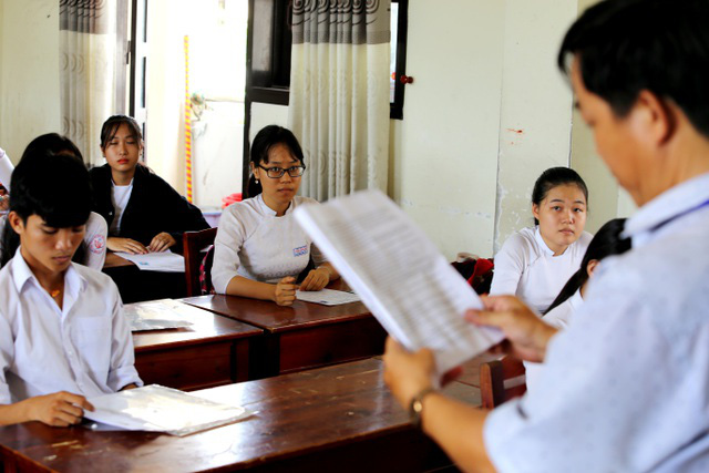 Quảng Nam: Giáo viên thi tuyển điểm cao được tự chọn trường giảng dạy - Ảnh 3.