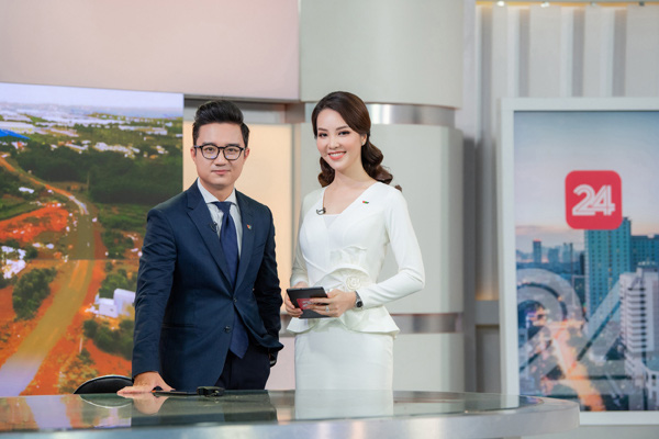 Á hậu Thụy Vân lên sóng bản tin Chuyển động 24h đập tan tin đồn nghỉ việc ở VTV - Ảnh 10.