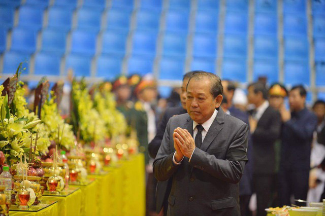 Hình ảnh xót xa trong lễ viếng 22 quân nhân Đoàn 337 hy sinh tại Quảng Trị - Ảnh 2.