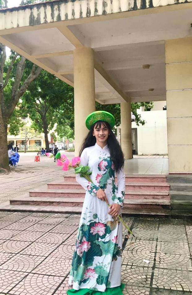 Nam sinh giả gái xinh như hot girl, dù không được giải vẫn khiến hội con gái phát hờn! - Ảnh 1. Nam sinh giả gái xinh như hot girl, dù không được giải vẫn khiến hội con gái phát hờn! - Ảnh 1.