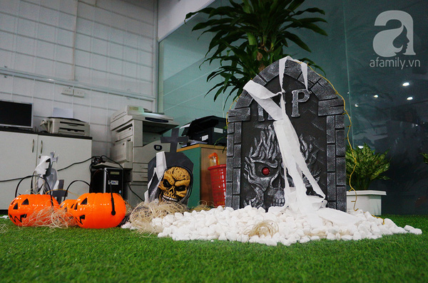 Trang trí văn phòng rùng rợn chào đón Halloween chỉ với những món đồ giá rẻ mua đâu cũng có - Ảnh 17.