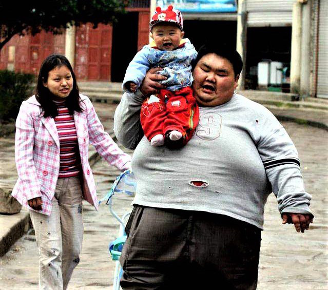 Cuộc sống của người đàn ông béo nhất Trung Quốc sau khi giảm cân - Ảnh 5.