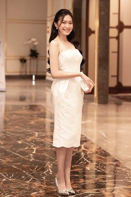 Bản sao Hoa hậu Đặng Thu Thảo, Nhã Phương gây chú ý ở Hoa hậu VN 2020 - Ảnh 2.