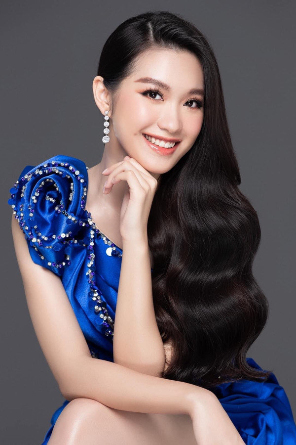 Thí sinh Hoa hậu Việt Nam 2020 mê piano, IELTS 7.0, muốn là luật sư - Ảnh 13.