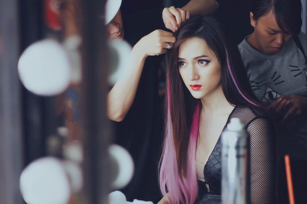 Mỹ Tâm - Hari Won - Quỳnh Anh Shyn đu trend tóc tím lấn át dàn nghệ sĩ Hàn - Ảnh 9.