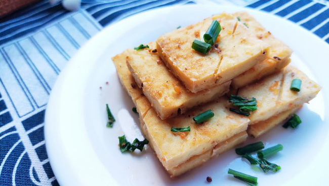 Dùng nồi chiên không dầu làm 3 món tưởng không ngon mà ngon không tưởng - Ảnh 8. Dùng nồi chiên không dầu làm 3 món tưởng không ngon mà ngon không tưởng - Ảnh 8.