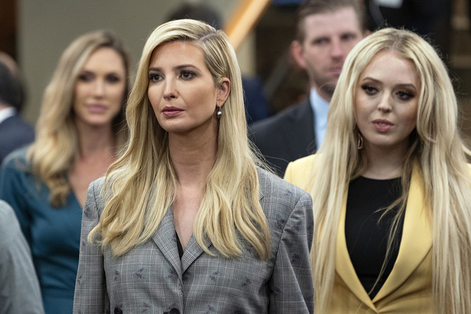 Ivanka Trump thay đổi thế nào từ khi vào Nhà Trắng - Ảnh 2. Ivanka Trump thay đổi thế nào từ khi vào Nhà Trắng - Ảnh 2.