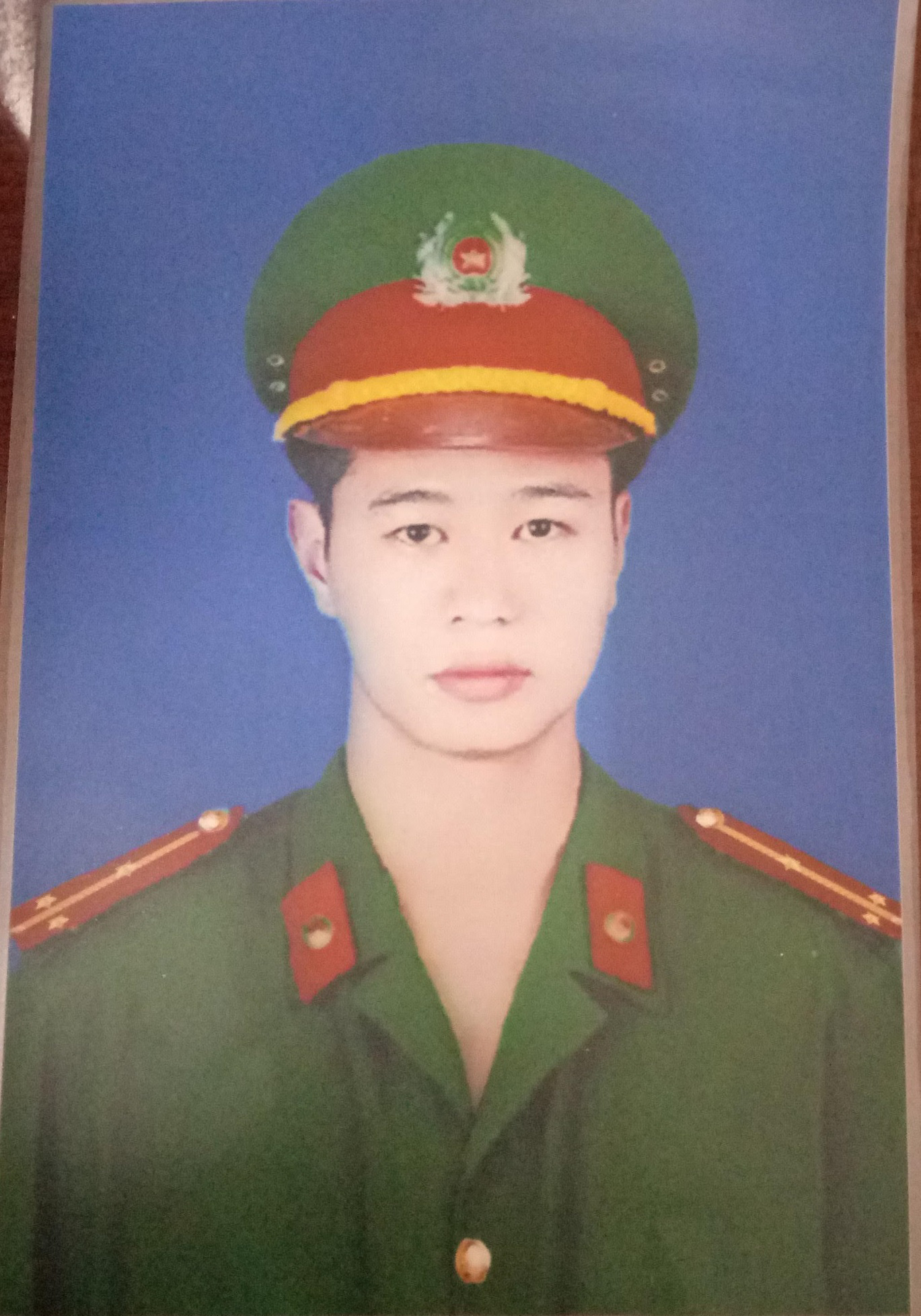 Hà Nam: Thượng úy công an tử vong khi giải quyết một vụ xô xát - Ảnh 1. Hà Nam: Thượng úy công an tử vong khi giải quyết một vụ xô xát - Ảnh 1.