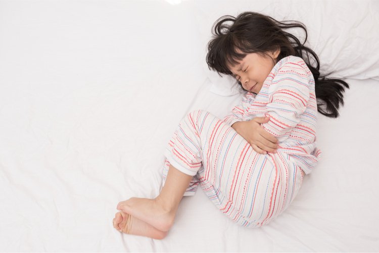 Vùng kín bé gái 4 tuổi viêm đỏ, tiết dịch khó ngửi” vì vật thể lại không ngờ - Ảnh 3. Vùng kín bé gái 4 tuổi viêm đỏ, tiết dịch khó ngửi” vì vật thể lại không ngờ - Ảnh 3.