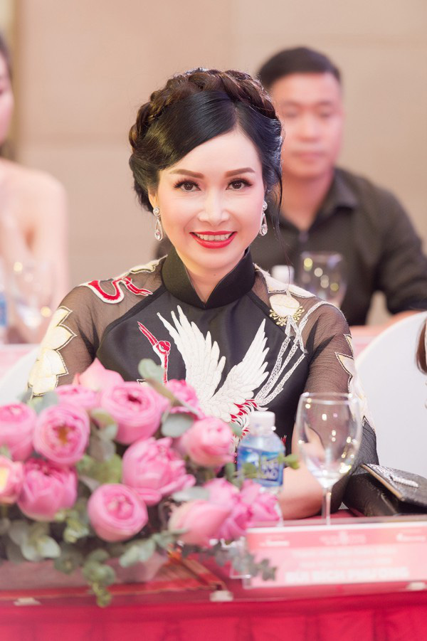 Chuyện ly kỳ ít biết về 3 hoa hậu danh giá đầu tiên của Việt Nam - Ảnh 3.