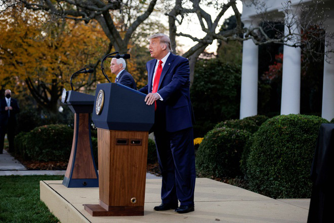 Nóng: Lần đầu chính thức phát biểu sau khi ông Biden được dự đoán trúng cử, ông Trump đã nói gì? - Ảnh 2. Nóng: Lần đầu chính thức phát biểu sau khi ông Biden được dự đoán trúng cử, ông Trump đã nói gì? - Ảnh 2.