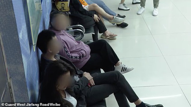 Vợ thấy chồng xả thân cứu người trên camera an ninh nhưng hình ảnh sau đó lại tố cáo hành vi gian dối của anh ta - Ảnh 3. Vợ thấy chồng xả thân cứu người trên camera an ninh nhưng hình ảnh sau đó lại tố cáo hành vi gian dối của anh ta - Ảnh 3.