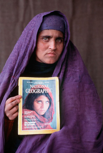 Số phận của cô gái Afghanistan nổi tiếng với ánh mắt hút hồn - Ảnh 5.
