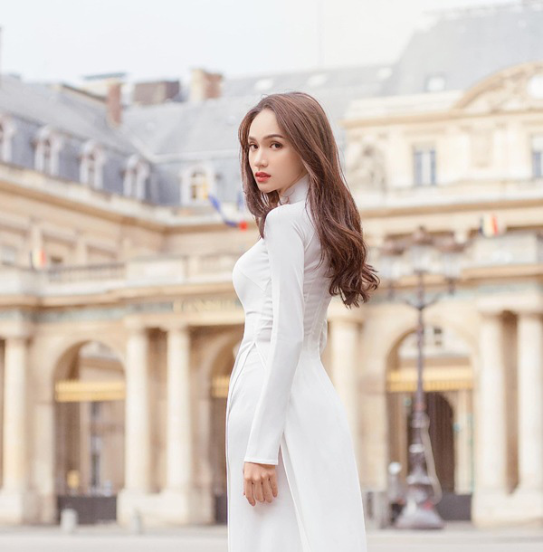 Trở lại hậu scandal, Hương Giang chỉ áo dài trắng vẫn đẹp tựa nữ thần - Ảnh 10.