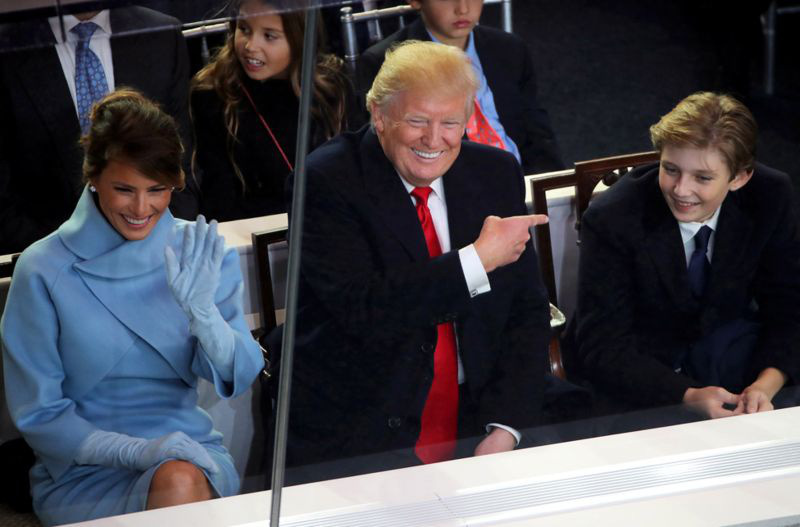 Ông Trump và Biden qua những bức ảnh cột mốc - Ảnh 10. Ông Trump và Biden qua những bức ảnh cột mốc - Ảnh 10.