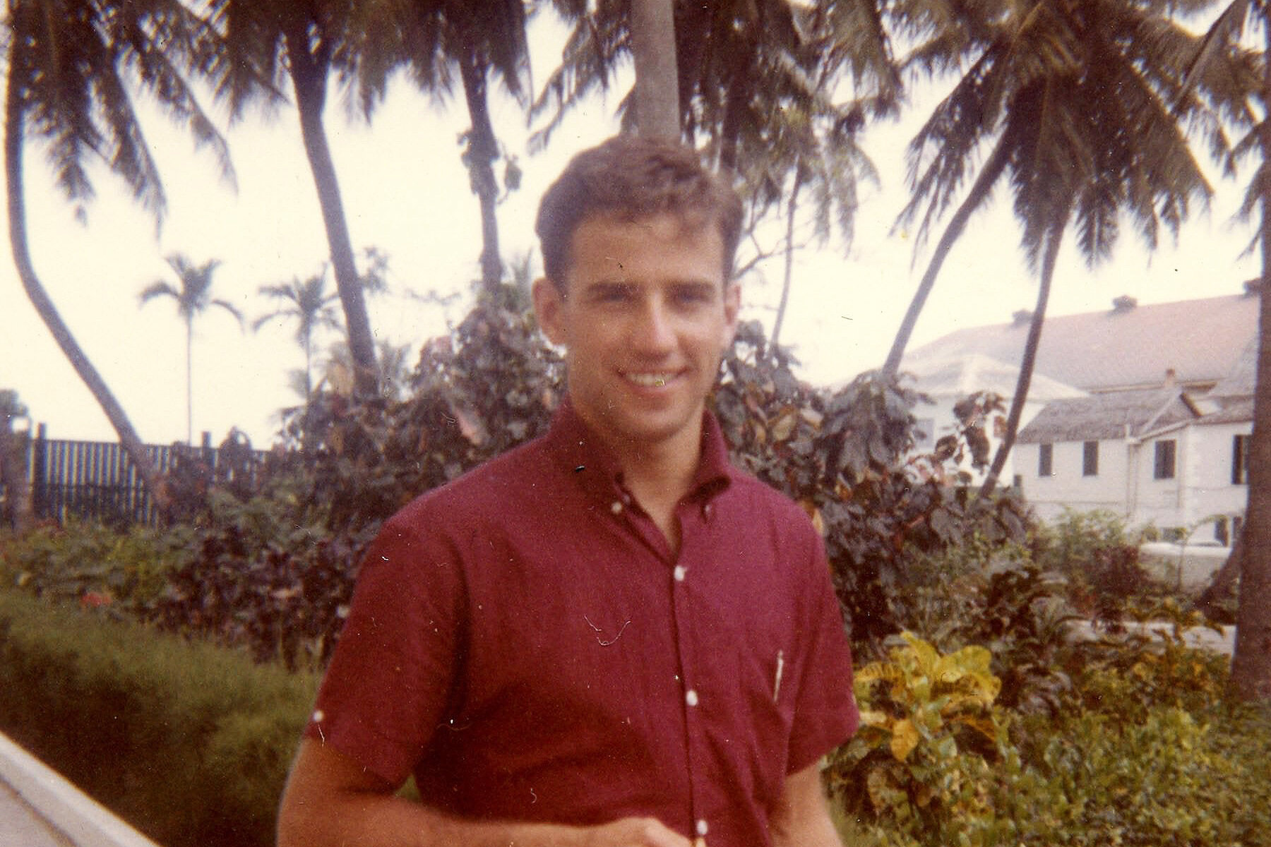 Joe Biden - Tân Tổng thống Mỹ vừa chiến thắng ngoan mục trước ông Donald Trump là ai? - Ảnh 2. Joe Biden - Tân Tổng thống Mỹ vừa chiến thắng ngoan mục trước ông Donald Trump là ai? - Ảnh 2.