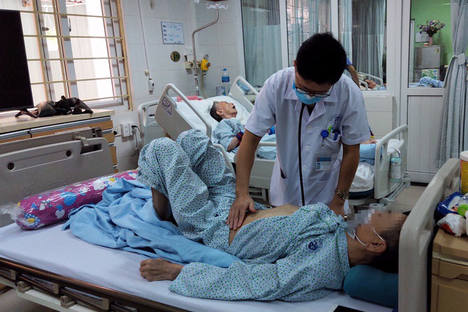 Bệnh nhân ngộ độc chất cấm sau khi dùng thuốc không rõ nguồn gốc - Ảnh 1. Bệnh nhân ngộ độc chất cấm sau khi dùng thuốc không rõ nguồn gốc - Ảnh 1.