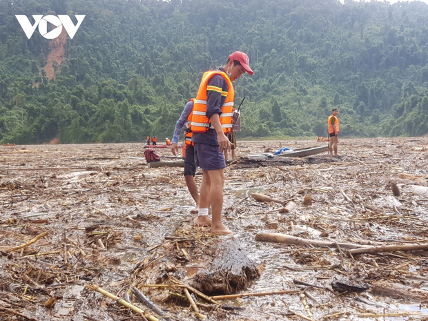 Sạt lở kinh hoàng ở Quảng Nam: Thông tin mới nhất về việc tìm kiếm người mất tích - Ảnh 3.