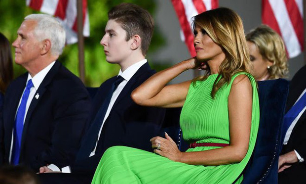 Nhìn lại những hình ảnh đẹp nhất suốt 4 năm qua của Hoàng tử Nhà Trắng Barron Trump trước giây phút Mỹ tuyên bố Tổng thống thứ 46 - Ảnh 22.