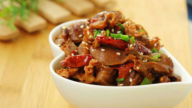 4 loại đồ ăn nên tránh khi ngồi bàn nhậu: Không giúp ích cho cơ thể, lại dễ sinh bệnh - Ảnh 2. 4 loại đồ ăn nên tránh khi ngồi bàn nhậu: Không giúp ích cho cơ thể, lại dễ sinh bệnh - Ảnh 2.