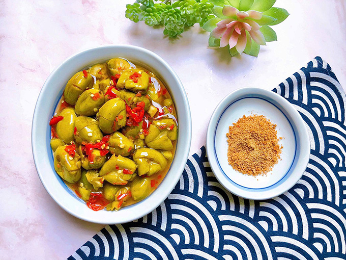 Cách làm món cà na đập mắm đường - Ảnh 2. Cách làm món cà na đập mắm đường - Ảnh 2.