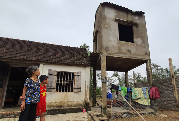 Tìm giải pháp xây nhà ở an toàn cho người dân vùng bão, lũ - Ảnh 1.