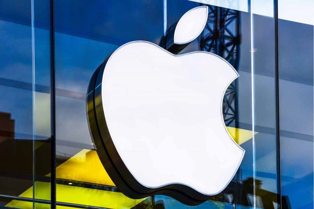 Apple chính thức chuyển sản xuất iPad, Macbook từ Trung Quốc sang Việt Nam - Ảnh 1.