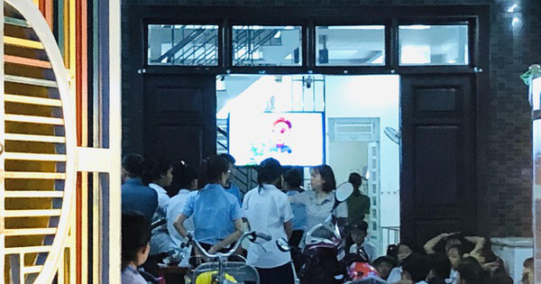 Phụ huynh phản ánh giáo viên chửi bới, đánh đập học sinh, một cơ sở bán trú tiểu học bị đình chỉ - Ảnh 1. Phụ huynh phản ánh giáo viên chửi bới, đánh đập học sinh, một cơ sở bán trú tiểu học bị đình chỉ - Ảnh 1.