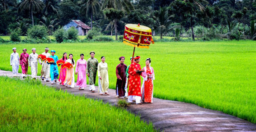 MC Lại Văn Sâm: Tôi làm chủ hôn cho 5 đám cưới thì 3 cặp ly hôn - Ảnh 1.