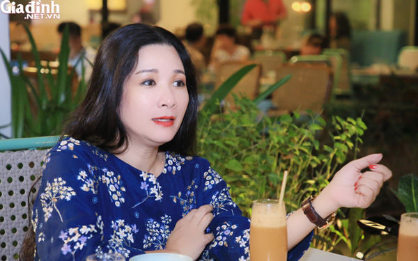 Tuổi 51 không chỉ trẻ đẹp mà còn hào phóng về tiền bạc của Thanh Thanh Hiền - nữ nghệ sĩ vừa tuyên bố chia tay chồng trẻ vì lý do phản bội - Ảnh 3.