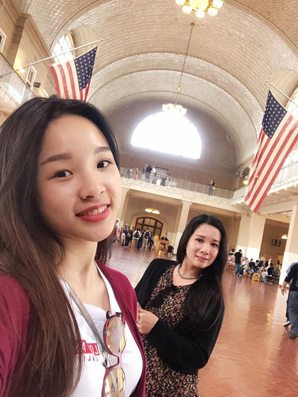 2 con gái Thanh Thanh Hiền: Cô chị là Hoa khôi học giỏi, cô em là ca sĩ tài năng - Ảnh 4.