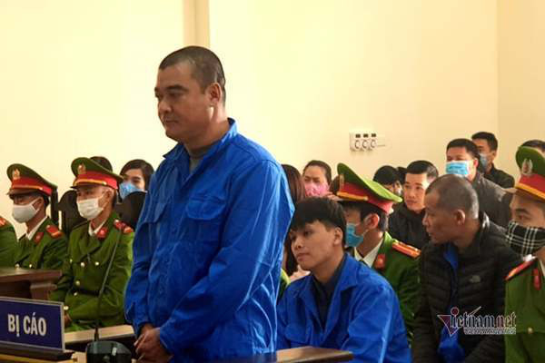 Ăn chặn tiền mai táng, nhóm tội phạm Nam Định hầu tòa - Ảnh 2.