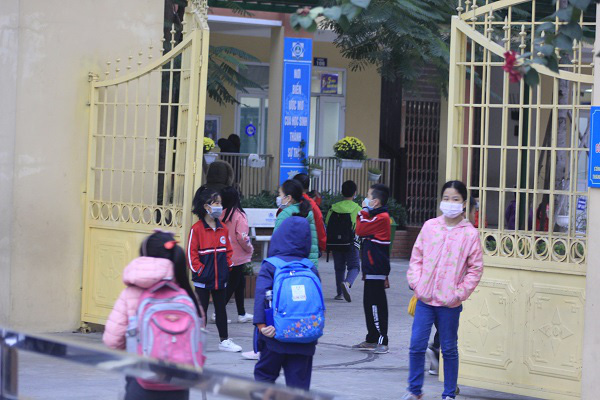Học sinh THCS, THPT tại Hà Nội chính thức đi học từ ngày 4/5 - Ảnh 1.