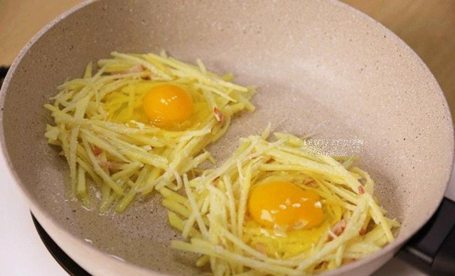 Bánh trứng khoai tây vừa đẹp mắt lại đủ chất dinh dưỡng cho cả nhà - Ảnh 7.
