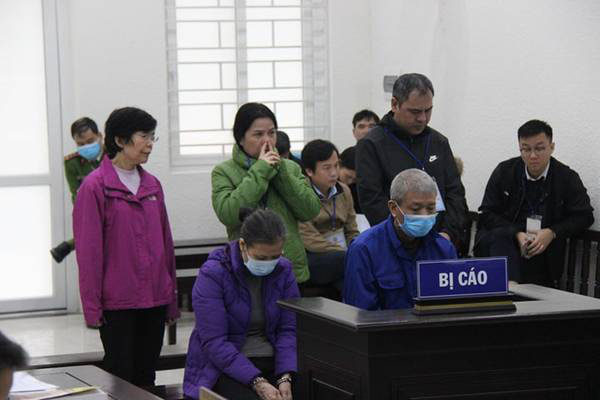 Vợ chồng đại gia ở H&agrave; Nội lừa 2 ng&acirc;n h&agrave;ng v&agrave;i chục tỷ đồng - Ảnh 1.