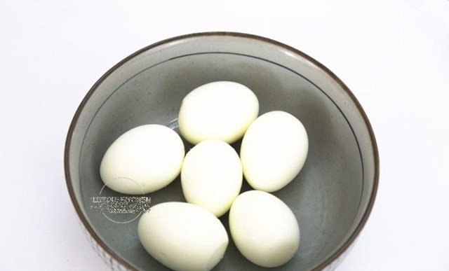 Trứng luộc bọc thịt băm, món mới khiến cả nhà thích mê - Ảnh 4.