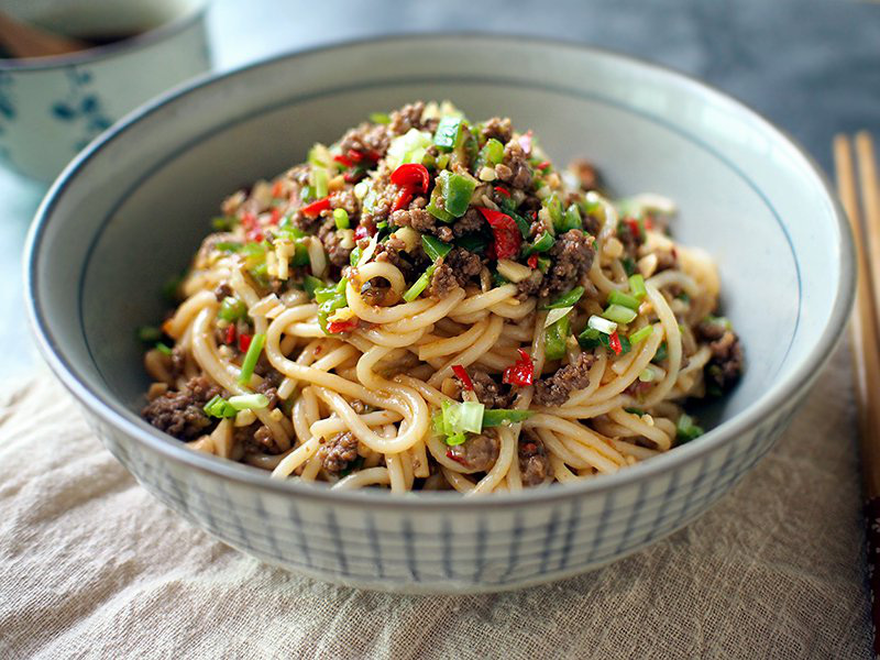 Bữa trưa tôi làm mì trộn mang đi làm ăn trưa, đồng nghiệp xúm vào giải cứu vì quá ngon! - Ảnh 5. Bữa trưa tôi làm mì trộn mang đi làm ăn trưa, đồng nghiệp xúm vào giải cứu vì quá ngon! - Ảnh 5.