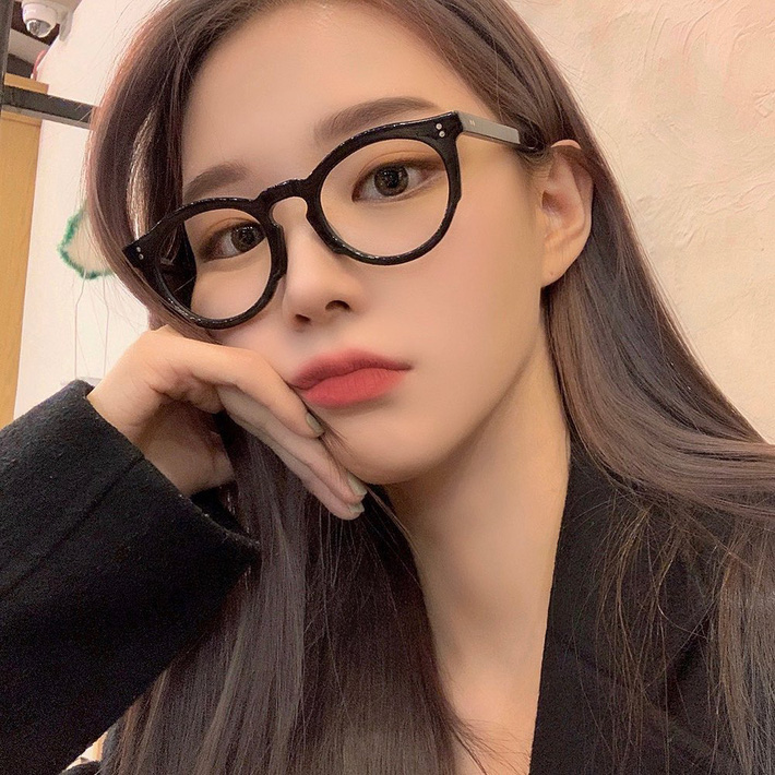 Chỉ là bôi kem dưỡng mà cũng dễ mắc đến 6 sai lầm khiến da ngày một xám xịt, mụn lên triền miên mãi không dứt - Ảnh 1. Chỉ là bôi kem dưỡng mà cũng dễ mắc đến 6 sai lầm khiến da ngày một xám xịt, mụn lên triền miên mãi không dứt - Ảnh 1.