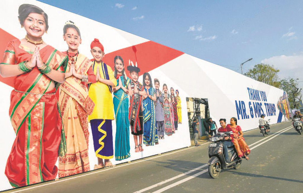 Tình bạn kỳ lạ giữa Tổng thống Trump và Thủ tướng Ấn Độ - Ảnh 1. Tình bạn kỳ lạ giữa Tổng thống Trump và Thủ tướng Ấn Độ - Ảnh 1.