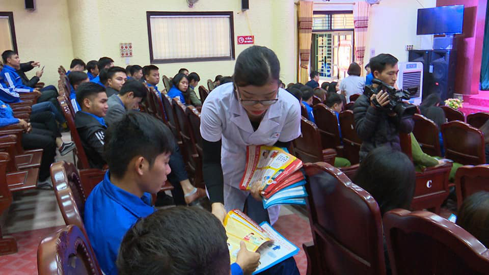 Thái Bình tăng cường tuyên truyền về phòng chống dịch bệnh COVID-19 - Ảnh 2. Thái Bình tăng cường tuyên truyền về phòng chống dịch bệnh COVID-19 - Ảnh 2.