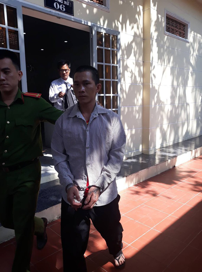 Đòi quà người yêu cũ, lĩnh 5 năm tù vì tội cướp - Ảnh 1. Đòi quà người yêu cũ, lĩnh 5 năm tù vì tội cướp - Ảnh 1.