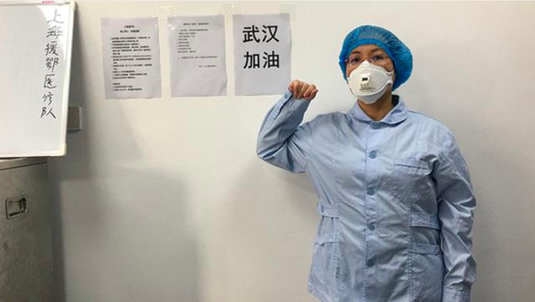 Nhật ký nữ bác sĩ: Không phải trực đêm do bệnh thận, nhưng vì Vũ Hán mà sẵn sàng cùng đồng nghiệp chiến đấu với virus corona - Ảnh 1.
