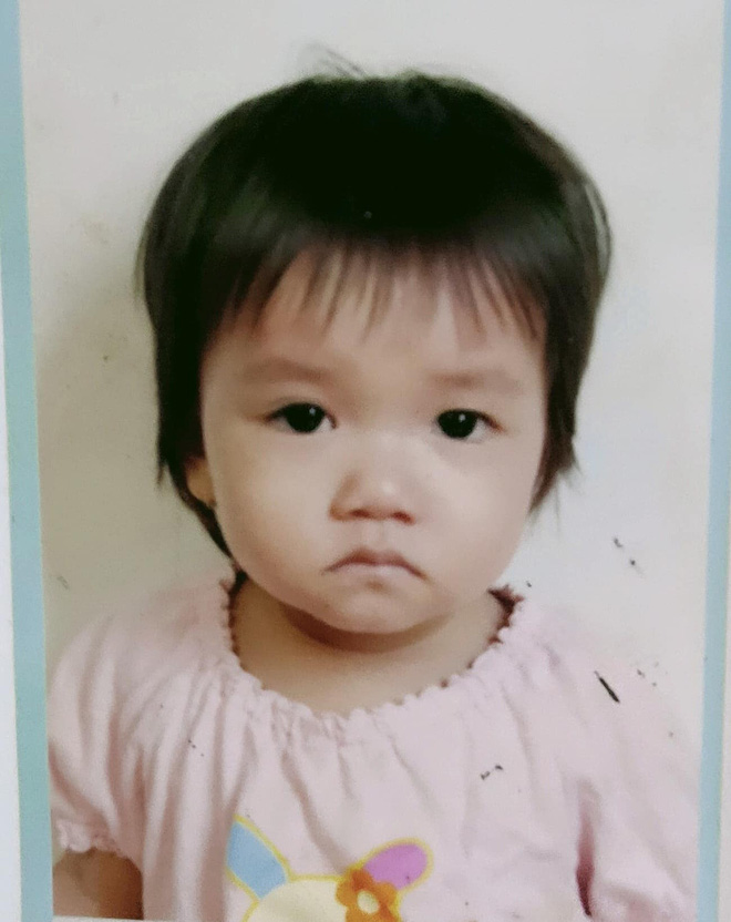 Nữ sinh Sài Gòn 15 tuổi khoe ảnh dậy thì thành công bị dân tình nghi ngờ lạm dụng photoshop quá đà lên tiếng thanh minh - Ảnh 2. Nữ sinh Sài Gòn 15 tuổi khoe ảnh dậy thì thành công bị dân tình nghi ngờ lạm dụng photoshop quá đà lên tiếng thanh minh - Ảnh 2.