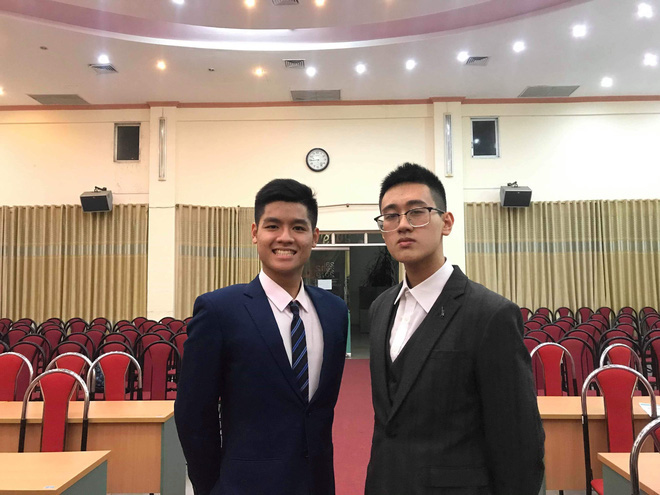 Thí sinh Olympia nhảy dẻo hơn cả con gái trên sóng truyền hình: Ngoài đời cực điển trai, fan cứng của Kpop 10 năm! - Ảnh 2. Thí sinh Olympia nhảy dẻo hơn cả con gái trên sóng truyền hình: Ngoài đời cực điển trai, fan cứng của Kpop 10 năm! - Ảnh 2.