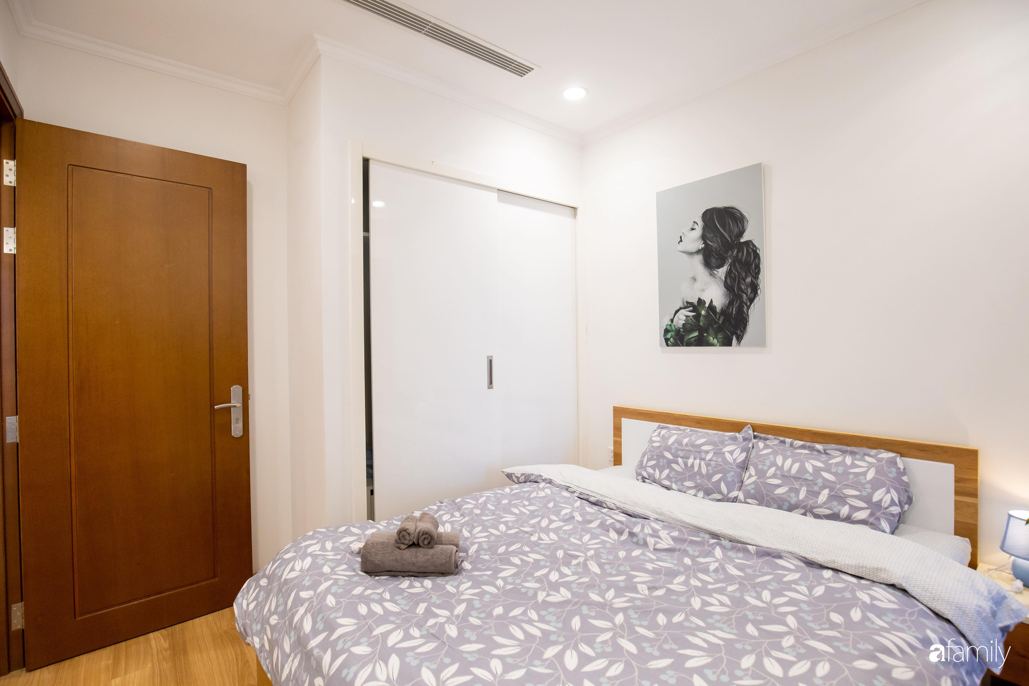 Chỉ vỏn vẹn 56m² nhưng căn hộ nhỏ dưới đây lại rộng thoáng bất ngờ nhờ cách bài trí thông minh của chủ nhà ở Hà Nội - Ảnh 21. Chỉ vỏn vẹn 56m² nhưng căn hộ nhỏ dưới đây lại rộng thoáng bất ngờ nhờ cách bài trí thông minh của chủ nhà ở Hà Nội - Ảnh 21.