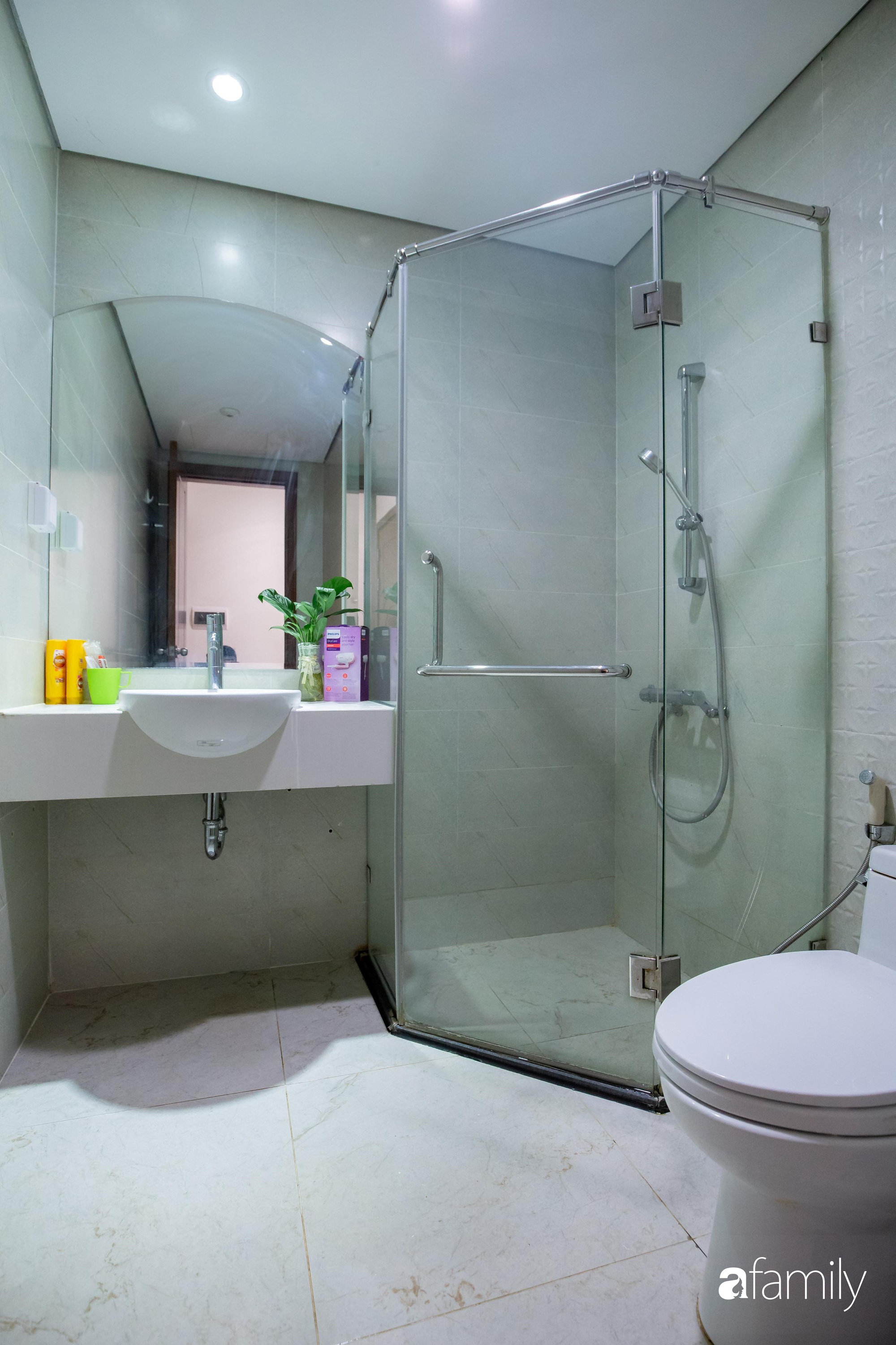 Chỉ vỏn vẹn 56m² nhưng căn hộ nhỏ dưới đây lại rộng thoáng bất ngờ nhờ cách bài trí thông minh của chủ nhà ở Hà Nội - Ảnh 26. Chỉ vỏn vẹn 56m² nhưng căn hộ nhỏ dưới đây lại rộng thoáng bất ngờ nhờ cách bài trí thông minh của chủ nhà ở Hà Nội - Ảnh 26.