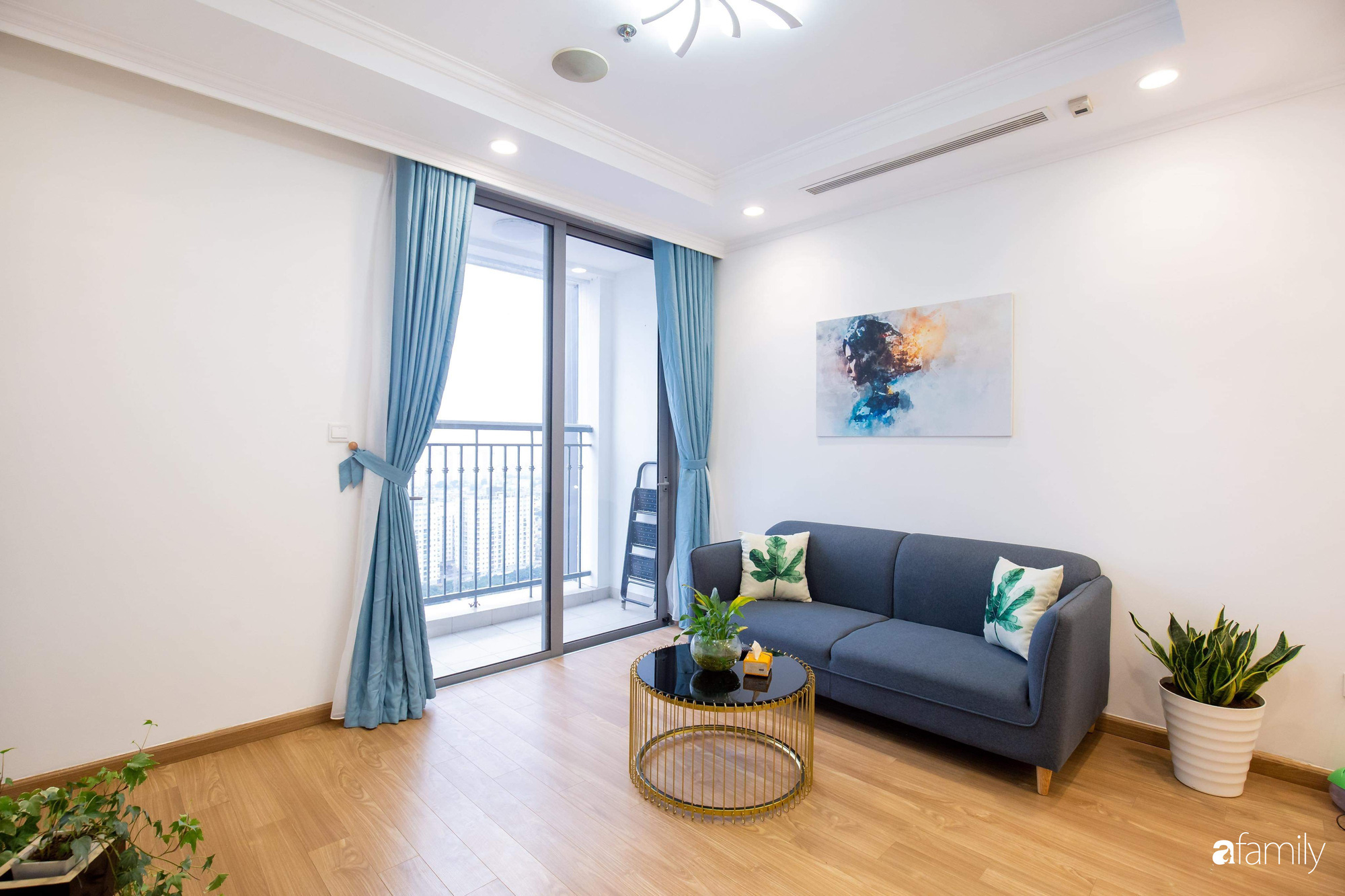 Chỉ vỏn vẹn 56m² nhưng căn hộ nhỏ dưới đây lại rộng thoáng bất ngờ nhờ cách bài trí thông minh của chủ nhà ở Hà Nội - Ảnh 7. Chỉ vỏn vẹn 56m² nhưng căn hộ nhỏ dưới đây lại rộng thoáng bất ngờ nhờ cách bài trí thông minh của chủ nhà ở Hà Nội - Ảnh 7.