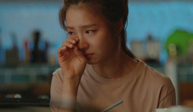 Chứng kiến cảnh tượng sốc cả đời không quên, cô gái còn phát hiện ra bí mật khủng khiếp về mối quan hệ của chồng sắp cưới - Ảnh 2. Chứng kiến cảnh tượng sốc cả đời không quên, cô gái còn phát hiện ra bí mật khủng khiếp về mối quan hệ của chồng sắp cưới - Ảnh 2.