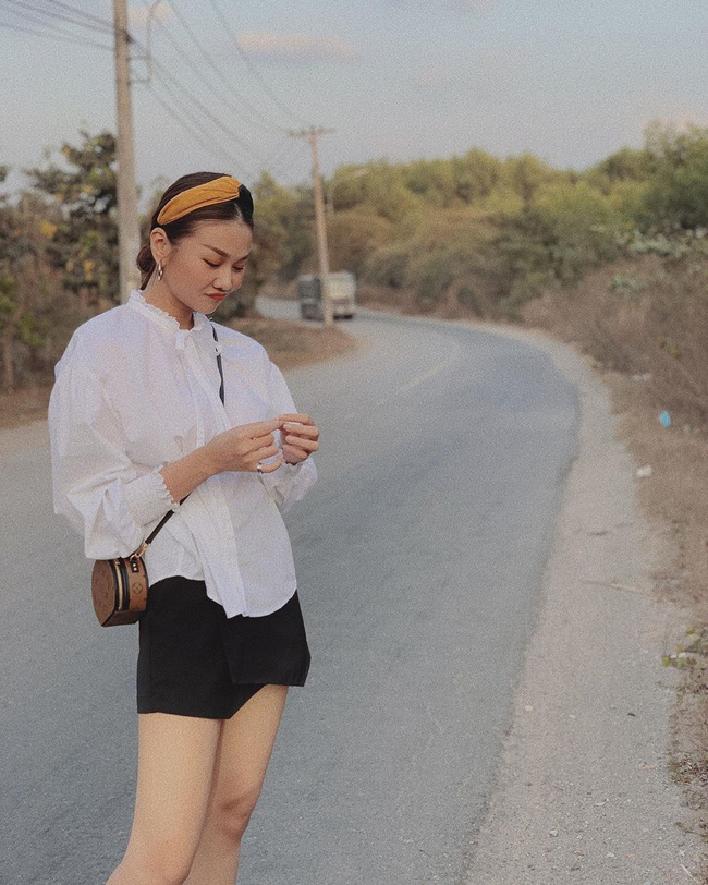 Khi các mỹ nhân U30 – 40 làm điệu với băng đô vải: Liệu có thành cưa sừng làm nghé hay ai cũng xinh tươi hết cỡ? - Ảnh 2. Khi các mỹ nhân U30 – 40 làm điệu với băng đô vải: Liệu có thành cưa sừng làm nghé hay ai cũng xinh tươi hết cỡ? - Ảnh 2.